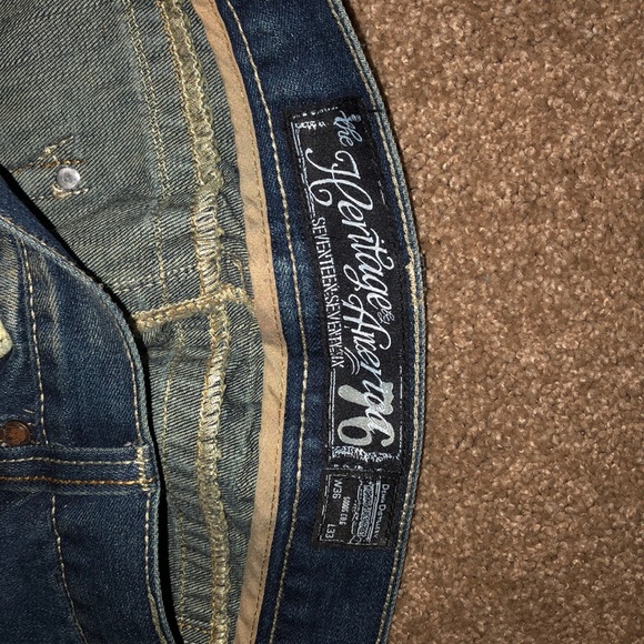 Ripped jeans - Picture 2 of 3